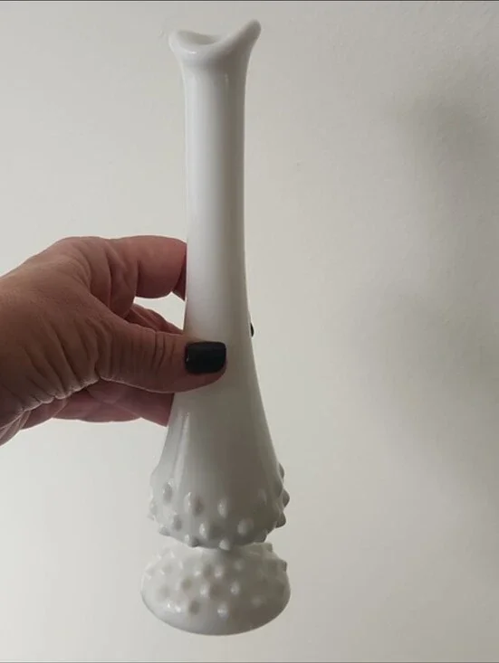 Vintage Fenton Hobnail Milkglass Footed Swung Bud Pedestal Vase 9