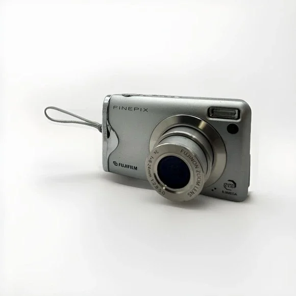 Fujifilm FinePix F20 F Series 6.3MP 3x Zoom Compact Digital Camera From Japan