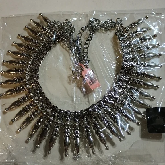 Elegant Silver Necklace
