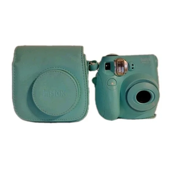 Fujifilm Instax Mini 7S Seafoam Green Instant Film Camera W/ Carrying Case