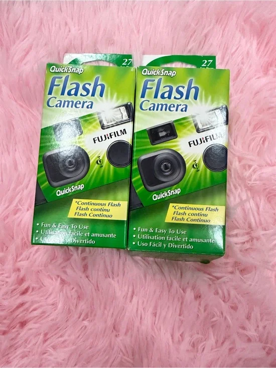 FUJIFILM Quicksnap Flash 400 One-Time-Use Disposable Camera 27 Exposures 2 pack