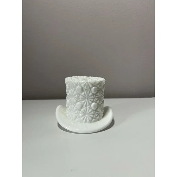 Vintage 1960's Milk Glass Top Hat Daisy & Button Pattern White Easter Vase