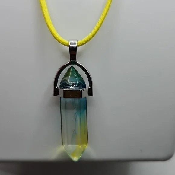 Chakra‎ Healing Natural Green Tourmaline Crystal Point Hexagonal Necklace