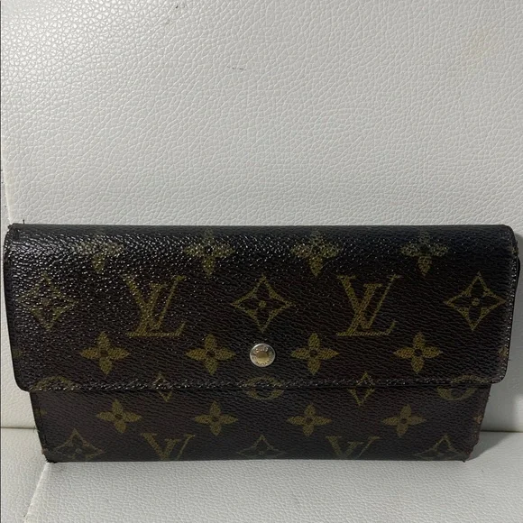 Authentic Louis Vuitton Monogram International Long Wallet