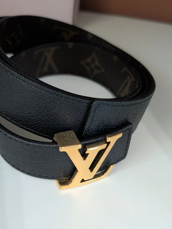 Louis Vuitton Black Leather Reversible Belt with Gold LV Buckle