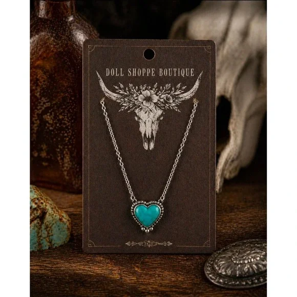 Western Turquoise Heart Necklace – Silver Toned Chain