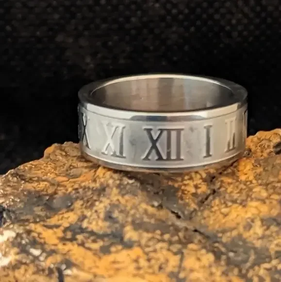 Stainless Steel Roman Numeral Cigar Band Ring Size 8‎