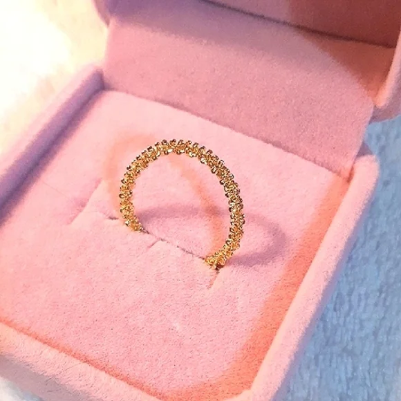Little GOLDEN RING for a Young LADY!        A Tiny sz 4¼