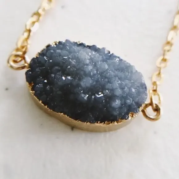 Express Gray Druzy Crystal Quartz Agate Pendant Necklace