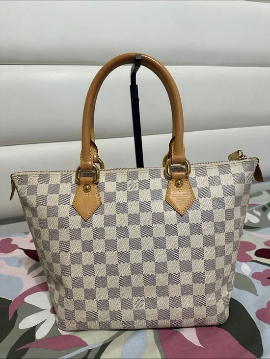 Louis Vuitton Saleya PM in Azur