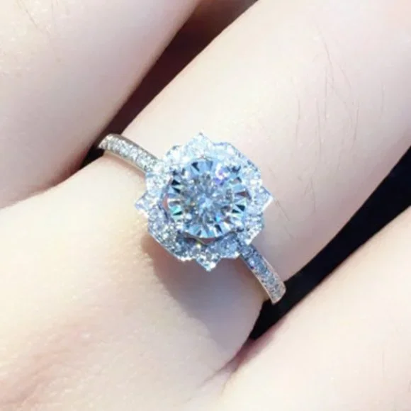 🎀Beautiful Round Shiny CZ Diamond Flower Micro Pave Wedding Ring, UNVN12316