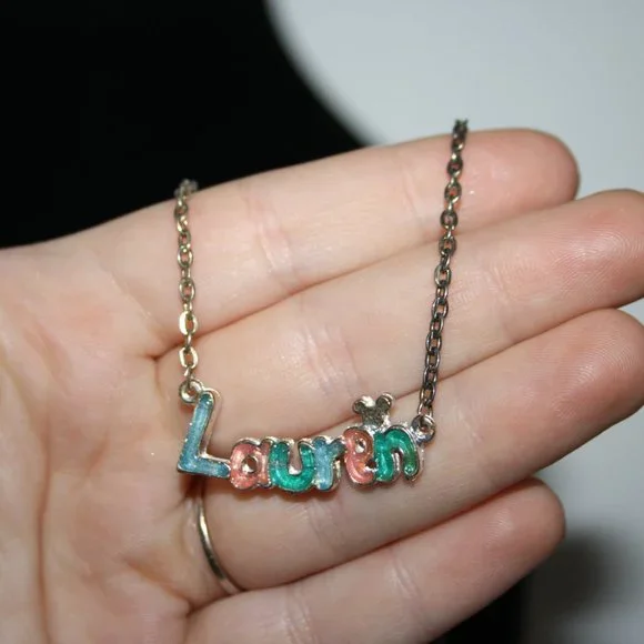 🌈 “LAUREN” NECKLACE · SILVER TONE · 13–15