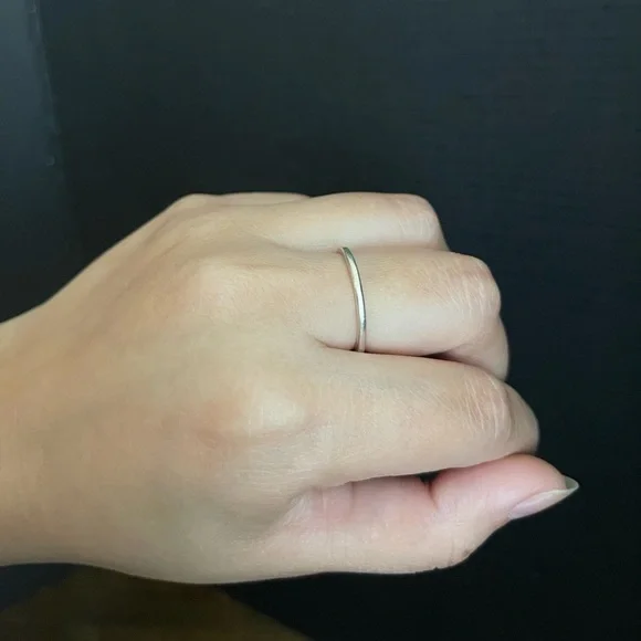 Sterling Silver Dainty Band Stackable Size 6 Ring 925