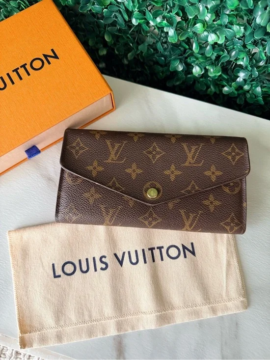Louis Vuitton Brown Monogram Sarah Canvas Continental Wallet
