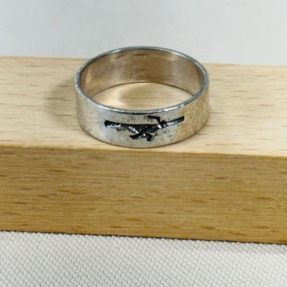 Sterling Silver Roadrunner Etched Band Ring Size 6.5 Southwest
