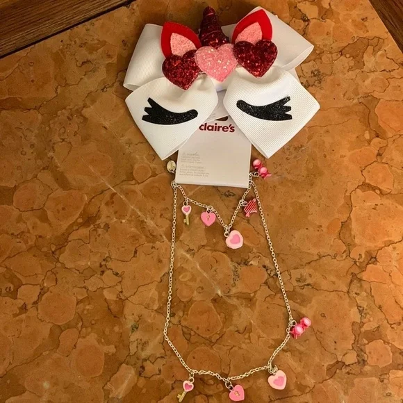 Valentine’s Day Kids Jewelry Bundle Hearts Bracelet, necklace & unicorn bow NEW