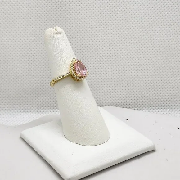 Brand New Sterling Silver 925 Pink Tear Drop Ring