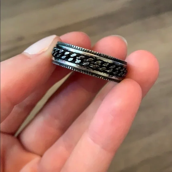 Men’s Black & Silver Chain Link Spinner Ring‎