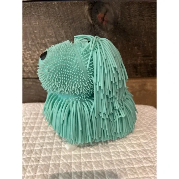Little Live Pets NOODLE‎ PUP Walking Dog Dances Barking Puppy Toy Rubber Shaggy