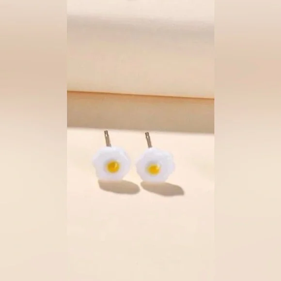 “Fried Egg” Scrambled Poached Soft Boiled Over Easy Omelet Breakfast Cutesy Stud
