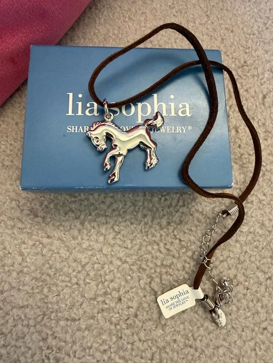 Lia Sophia  ✨ NWT Lia Sophia 