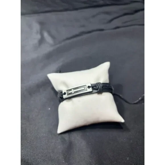 New Handwoven Black Leather Braided Bracelet