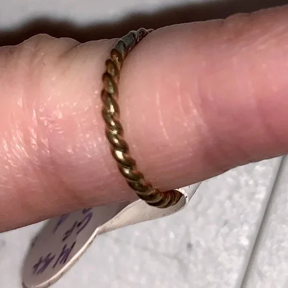 3/4 1.3mm Gold Filled Twist Band Ring