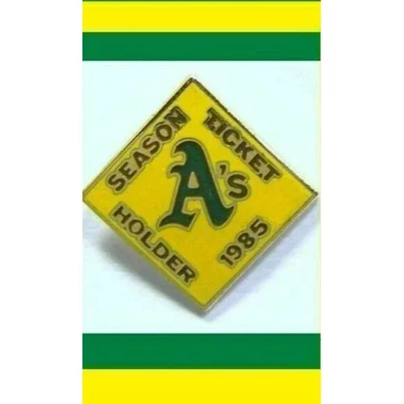 1985 Oakland A's Season Ticket Holder Pin -NOS