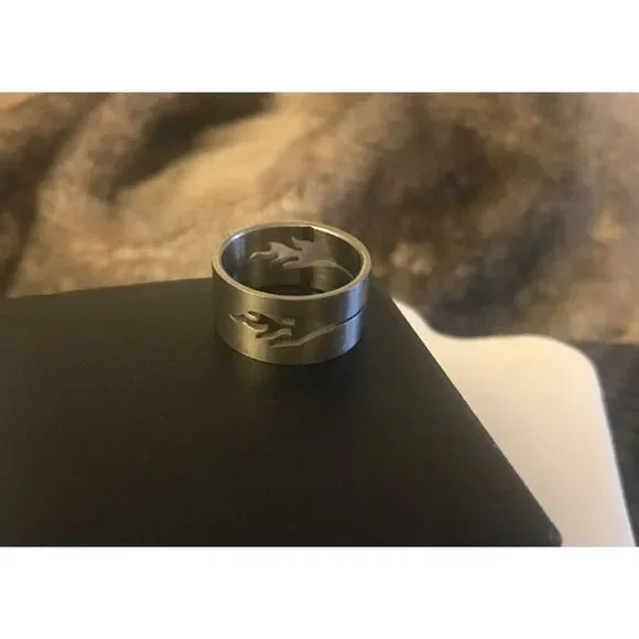 Trendy Mens/Unisex 316L Stainless Steel Cut out Flame Design Band Ring Sz 8