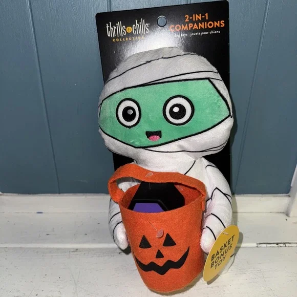 Thrills & Chills Mummy W/ Halloween Basket 2 in 1 Dog Toy‎ Plush Chew NWT