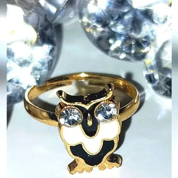 Super cute girls jeweled adjustable ring