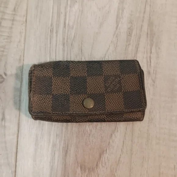 louis vuitton damier eben key card holder