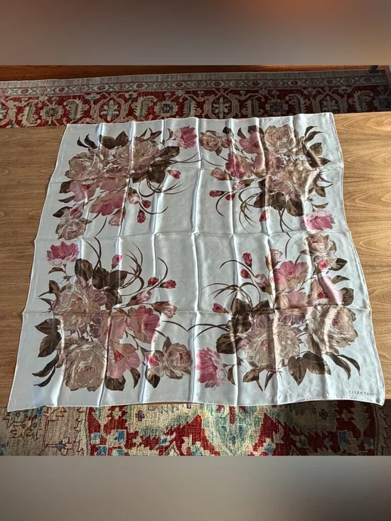 NWOT Ellen Tracy, silk scarf