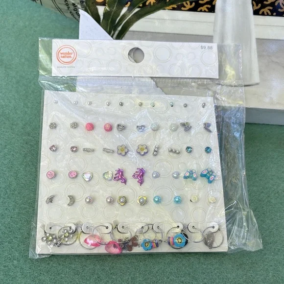 NWT Wonder Nation 30 pc Colorful Silver Pierced Earrings Set Floral Emoji Heart