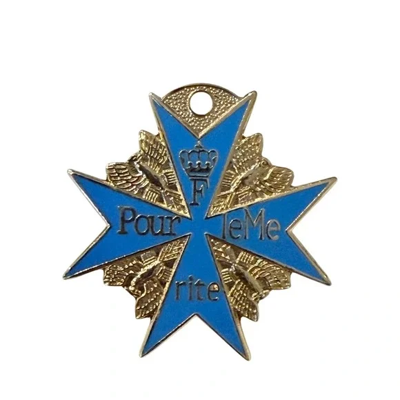 Vintage Blue Pour le Merite Blue Max Style Medal Pendant Gold Tone Enamel 1
