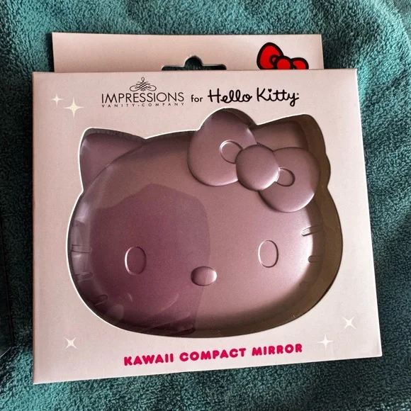 Hello Kitty Kawaii Compact Mirror - Soft Purple