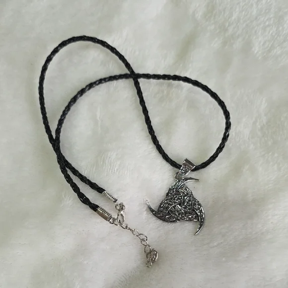 Vintage Style Viking Knot Necklace