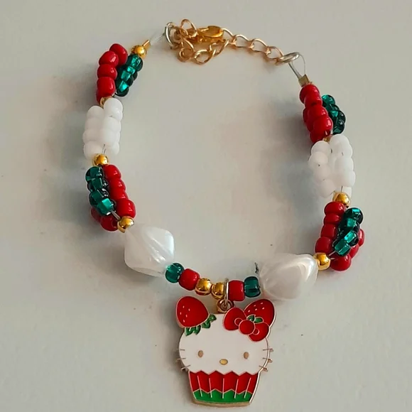 Kitty in a Strawberry Basket Bracelet