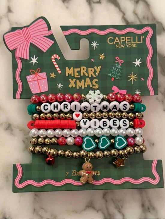 NWT Capelli New York Christmas Vibes 7pc Beaded Stretch Bracelet Set Holiday