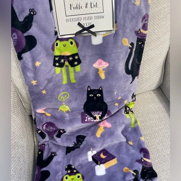 Halloween Black Cat Witch Frog Mushroom Purple Plush Blanket 60”x70 NWT