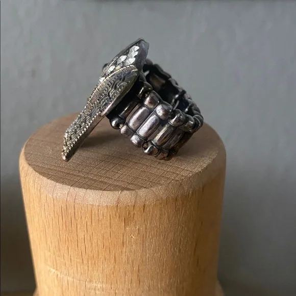 Park Lane stretch two tone elephant ring