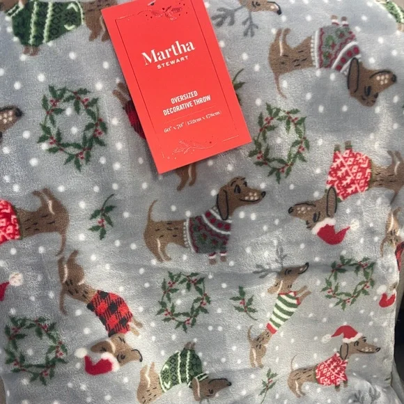 Holiday Christmas Dachshunds in sweaters in Snow Grey Plush Blanket NWT 60”x70”