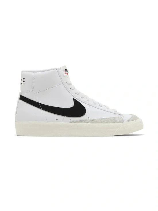 Nike blazer mid ‘77 vintage blazers