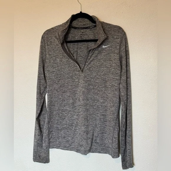 Nike Women's Heathered Gray Long Sleeve Tee dri-fit M