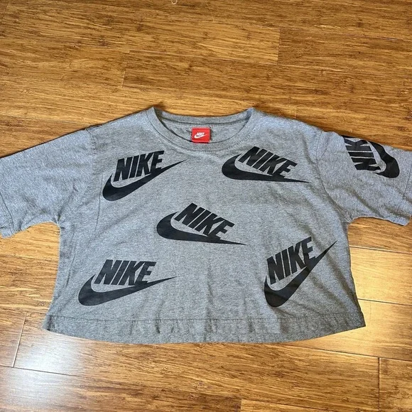 Nike Pullover Gray Crop Top Tee Women's Size Small Swoosh Logo