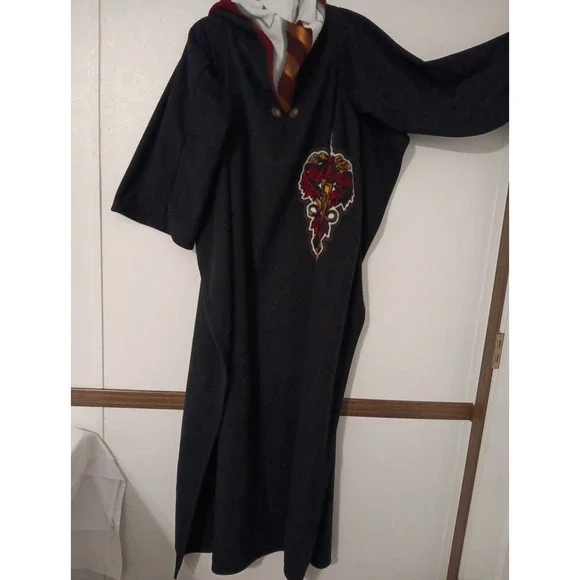 Northwest Harry Potter Gryffindor Wearable Cape/ Throw Blanket‎