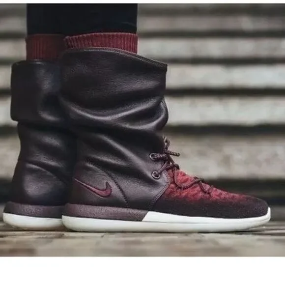 Nike Roshe Two Flyknit Hi 861708-600 Deep Burgundy- Red Women Size 10 Boots