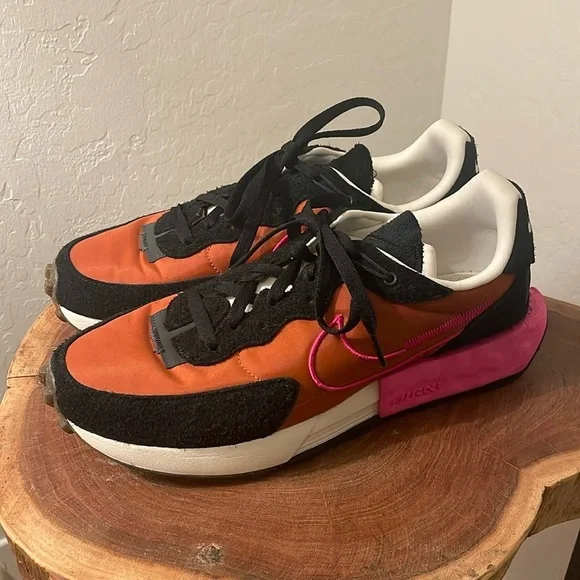 Nike- Fontanka Waffle Women’s S:11.5