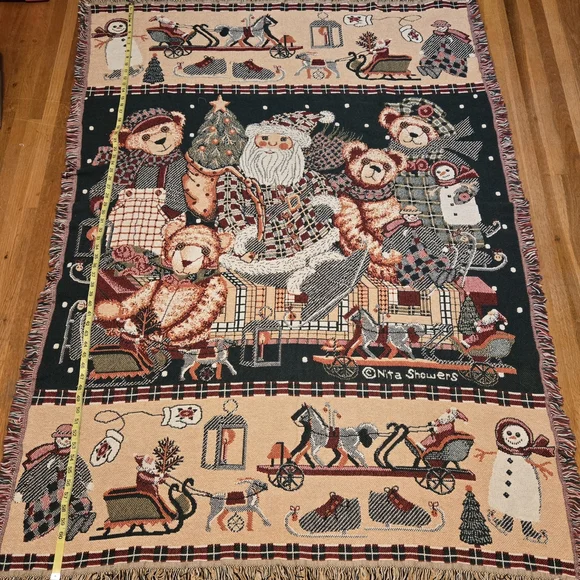 Goodwin Weavers Festive Santa‎ and Bears Tapestry Blanket