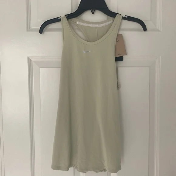 NWT. Nike Training Tank Top